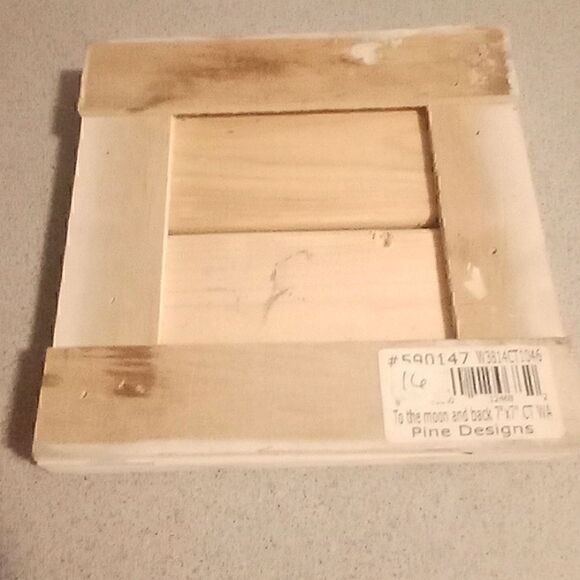 ⭐️5/$25 To The Moon & Back wall hanging sign - Picture 2 of 7